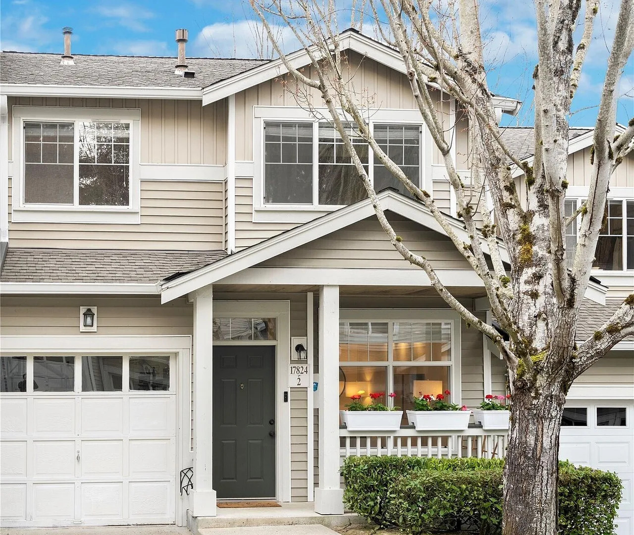 17824 NE 96th Way #2, Redmond, WA 98052