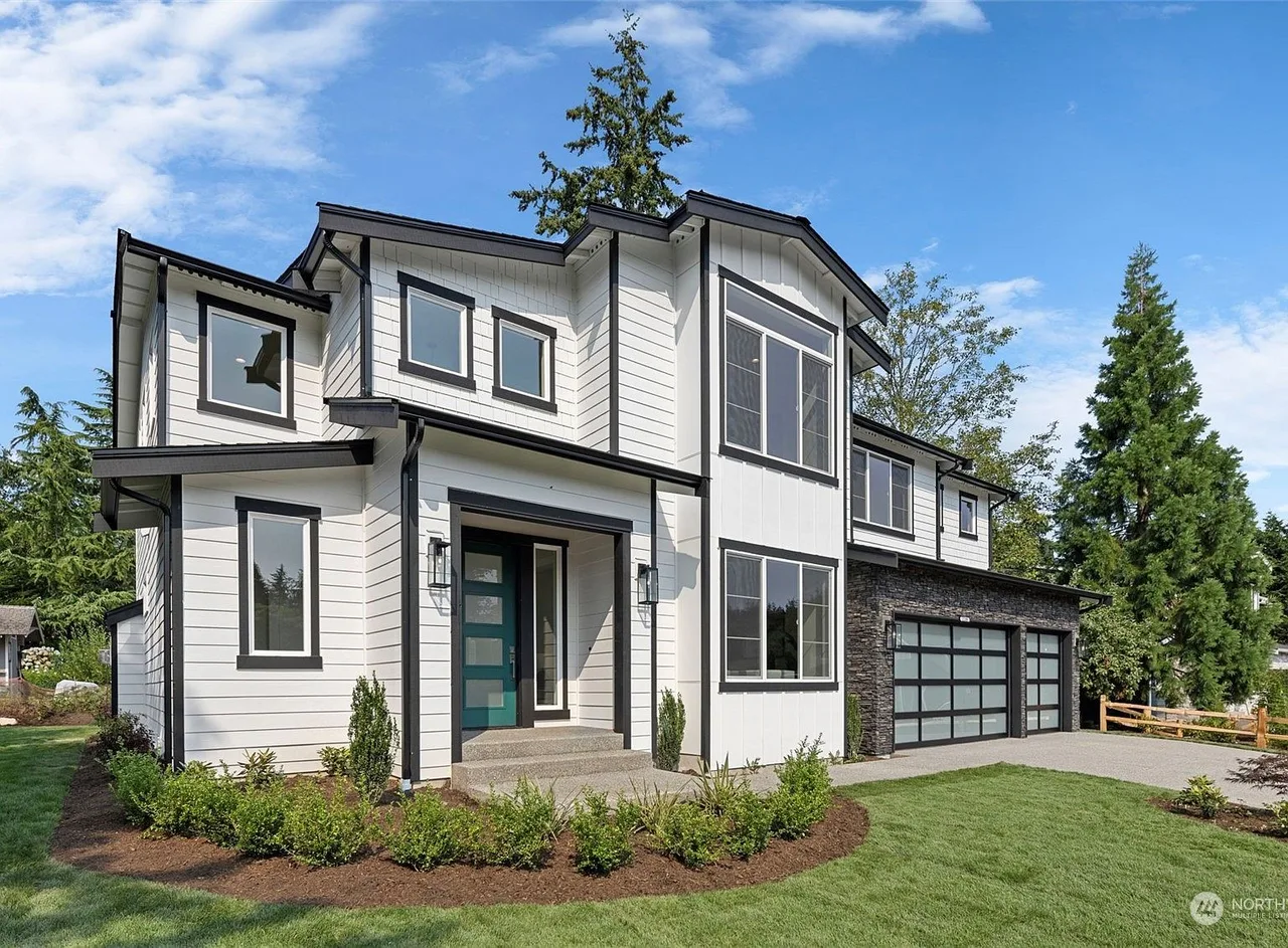 22208 Old Poplar Way, Lynnwood, WA 98036