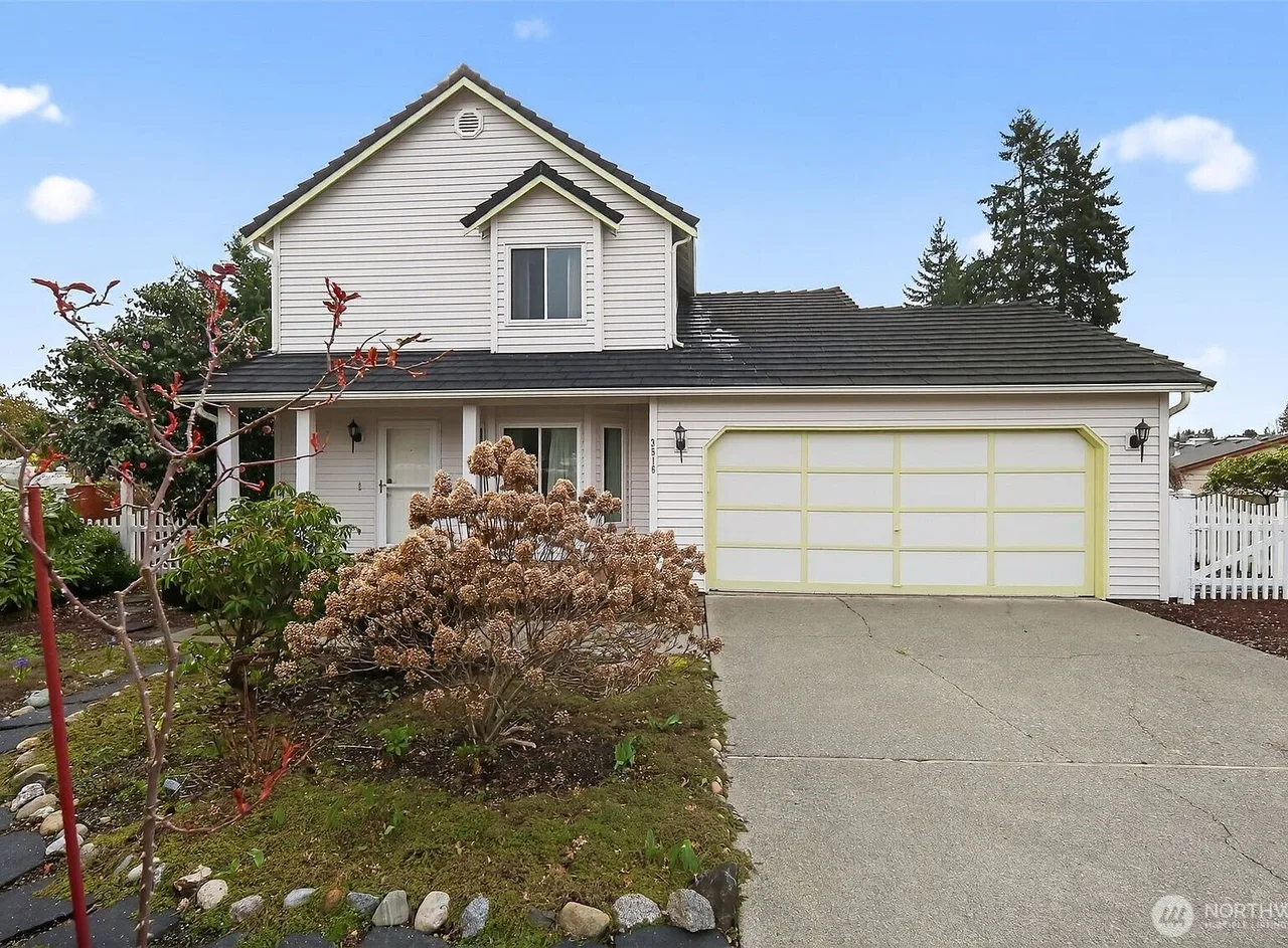 3516 208th Place SW, Lynnwood, WA 98036