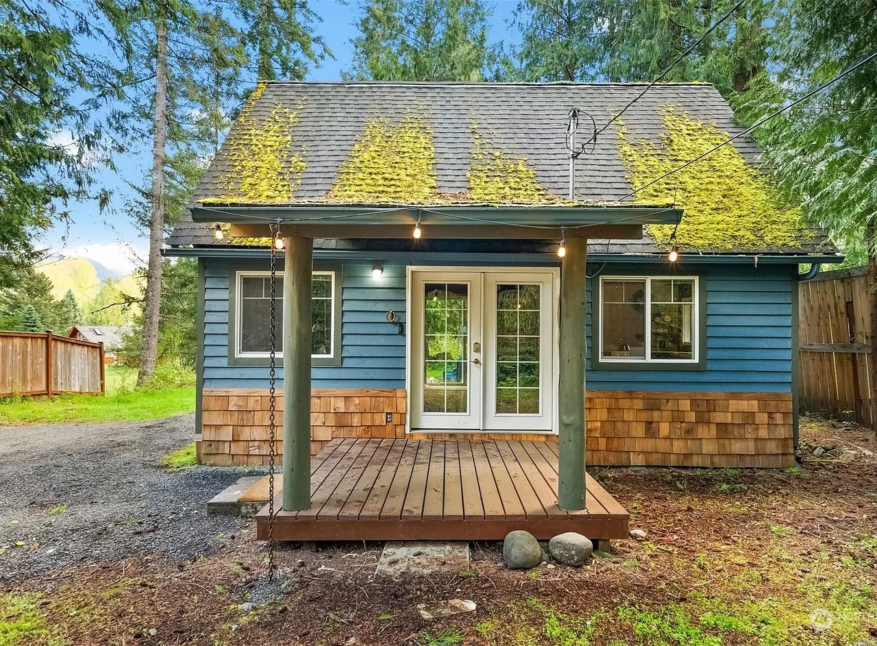 566 Cannon Road, Gig Harbor, WA 98361