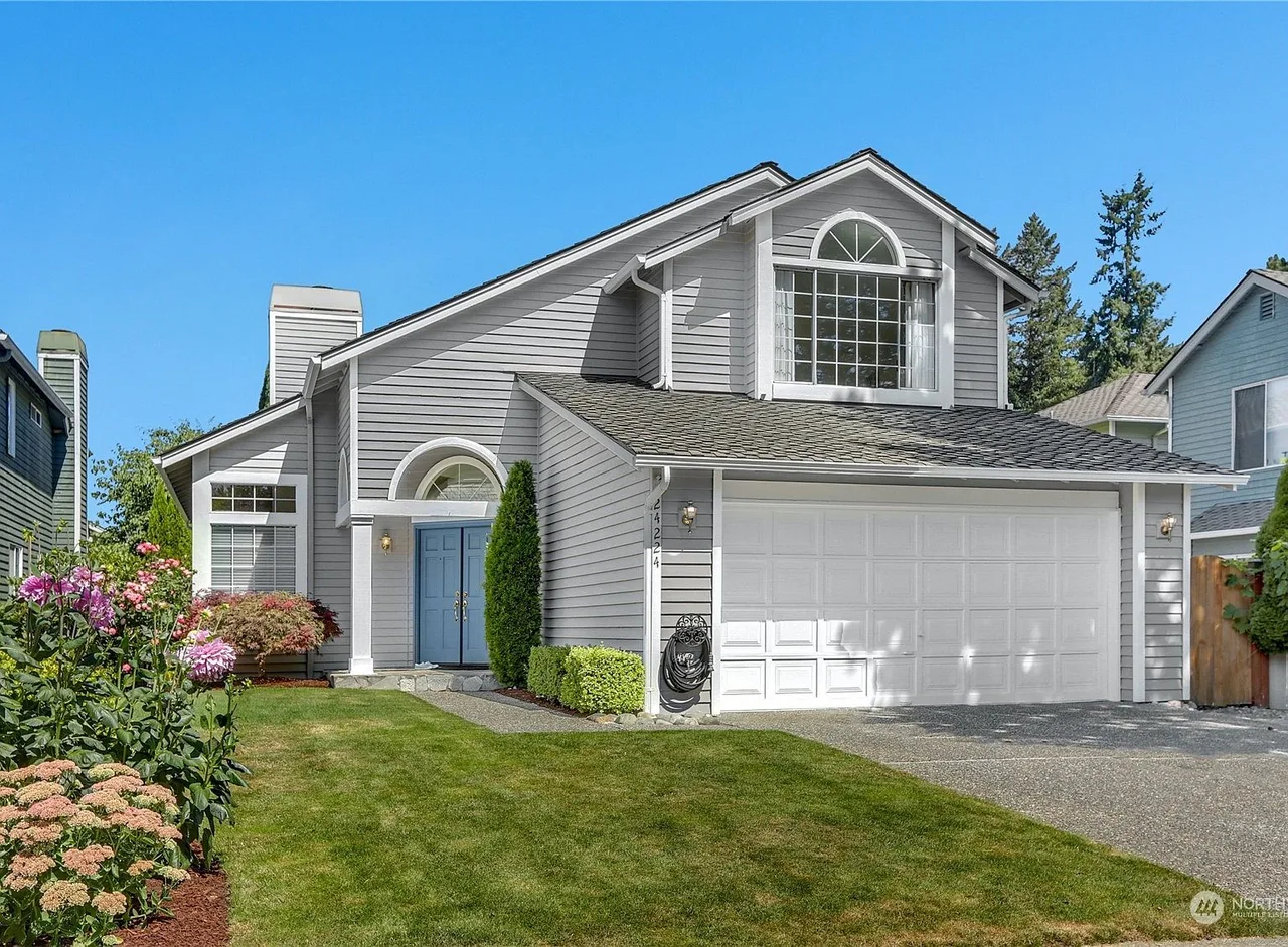 24224 SE 40th Place, Issaquah, WA 98029