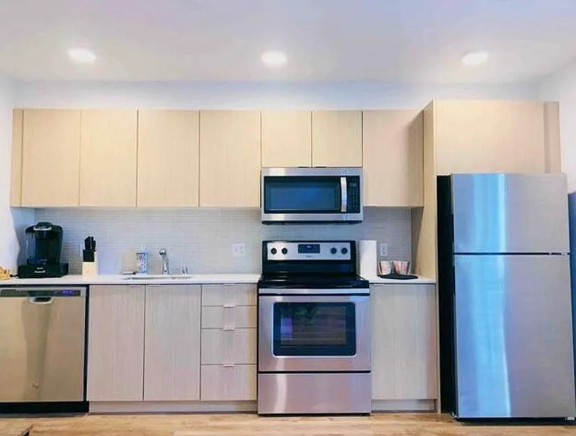 1601 N 45th St #204, Seattle, WA 98103