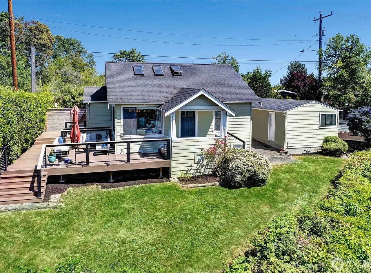 4742 22nd Avenue SW, Seattle, WA 98106